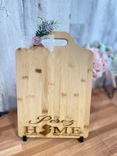 Load image into Gallery viewer, Cutting Board Closing Gift